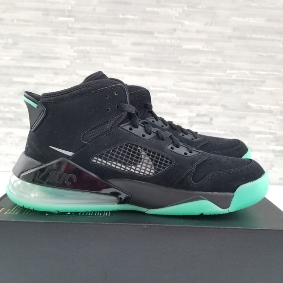 New JORDAN Mars 270 Sneakers Green Glow - Picture 2 of 6